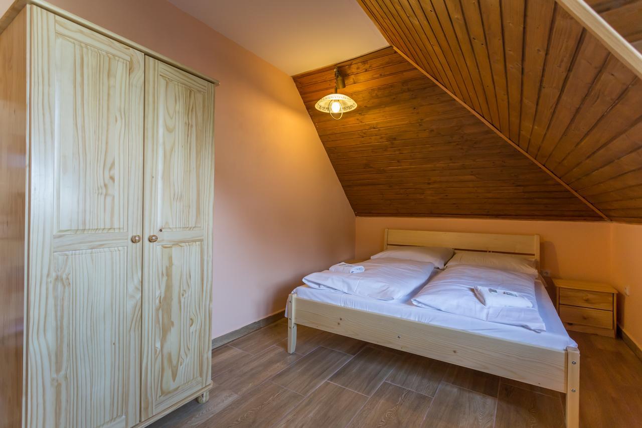 Penzion Satovske Lipy Bagian luar foto